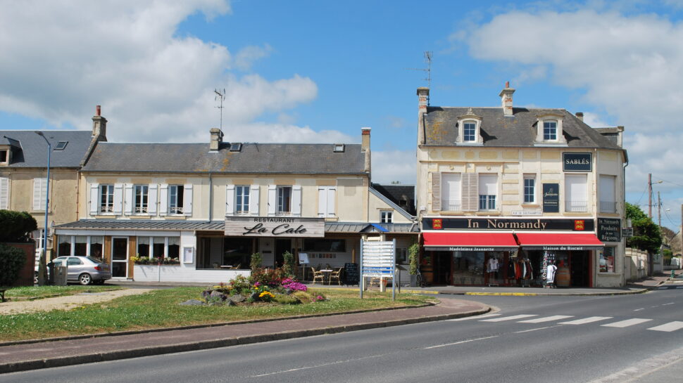 Centre bourg d'Asnelles - avenue Maurice Schumann